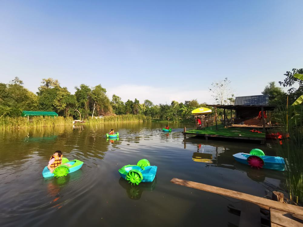 ฟาร์มปลูกสุข เรือปั่น