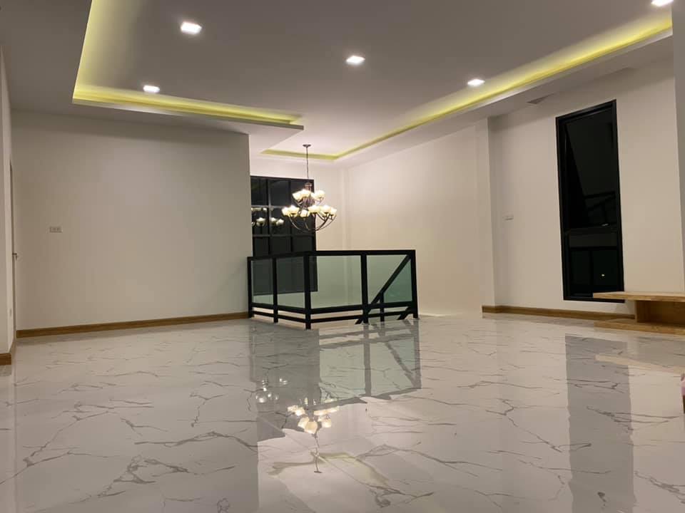 บ้านสไตล์โมเดิร์น 2 ชั้น ราคา 3.2 ล้านบาท