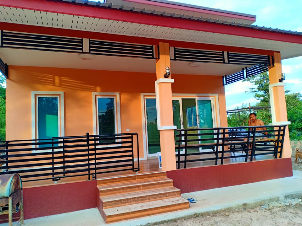 บ้านโมเดิร์นเล็กๆ สำหรับคนงบน้อย ราคา 580,000 บาท