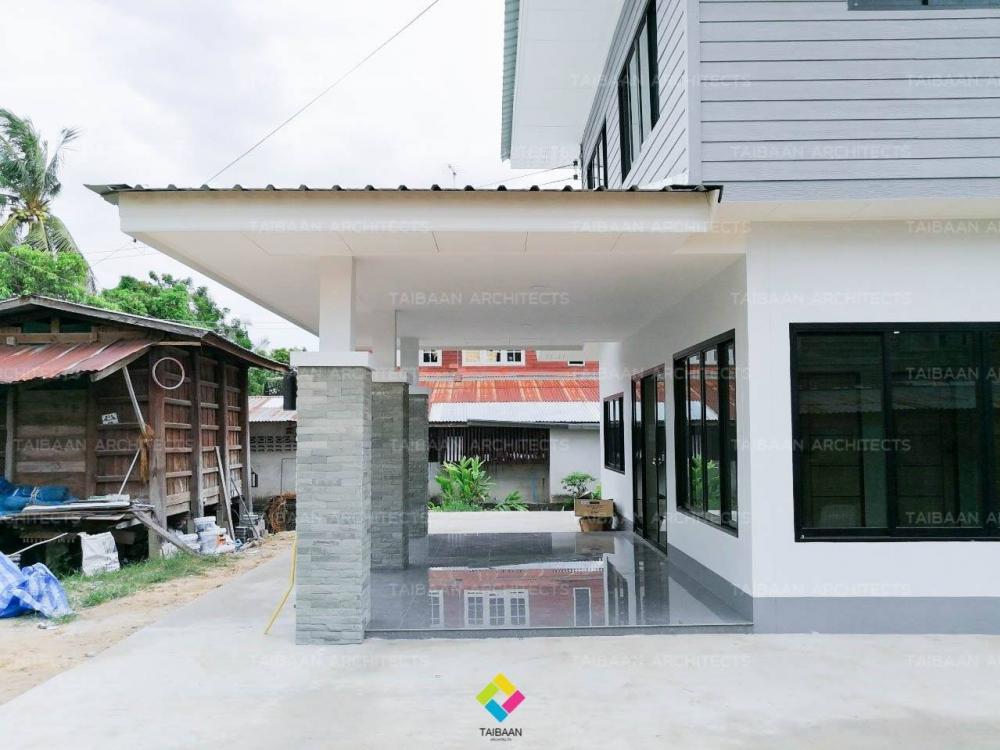 รีโนเวทบ้าน 2 ชั้น เหมือนได้บ้านใหม่ทั้งหลัง (เดิมด้านบนไม้, ด้านล่างปูน) งบประมาณ 890,000 บาท