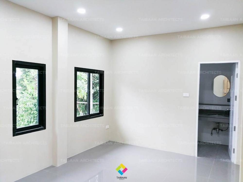 รีโนเวทบ้าน 2 ชั้น เหมือนได้บ้านใหม่ทั้งหลัง (เดิมด้านบนไม้, ด้านล่างปูน) งบประมาณ 890,000 บาท