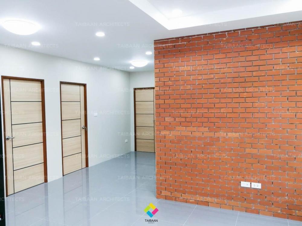 รีโนเวทบ้าน 2 ชั้น เหมือนได้บ้านใหม่ทั้งหลัง (เดิมด้านบนไม้, ด้านล่างปูน) งบประมาณ 890,000 บาท