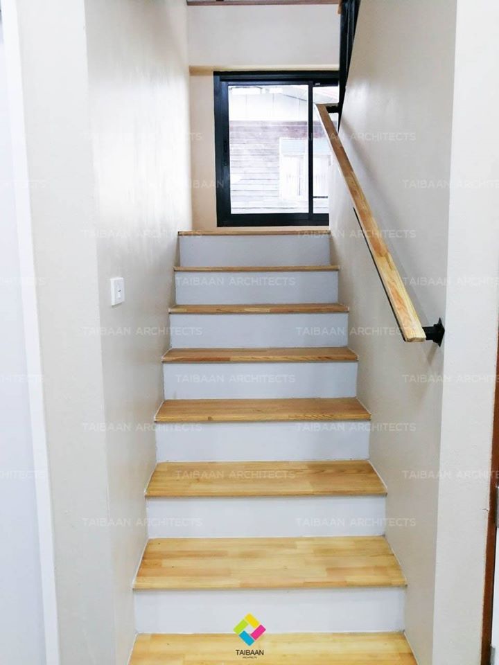 รีโนเวทบ้าน 2 ชั้น เหมือนได้บ้านใหม่ทั้งหลัง (เดิมด้านบนไม้, ด้านล่างปูน) งบประมาณ 890,000 บาท