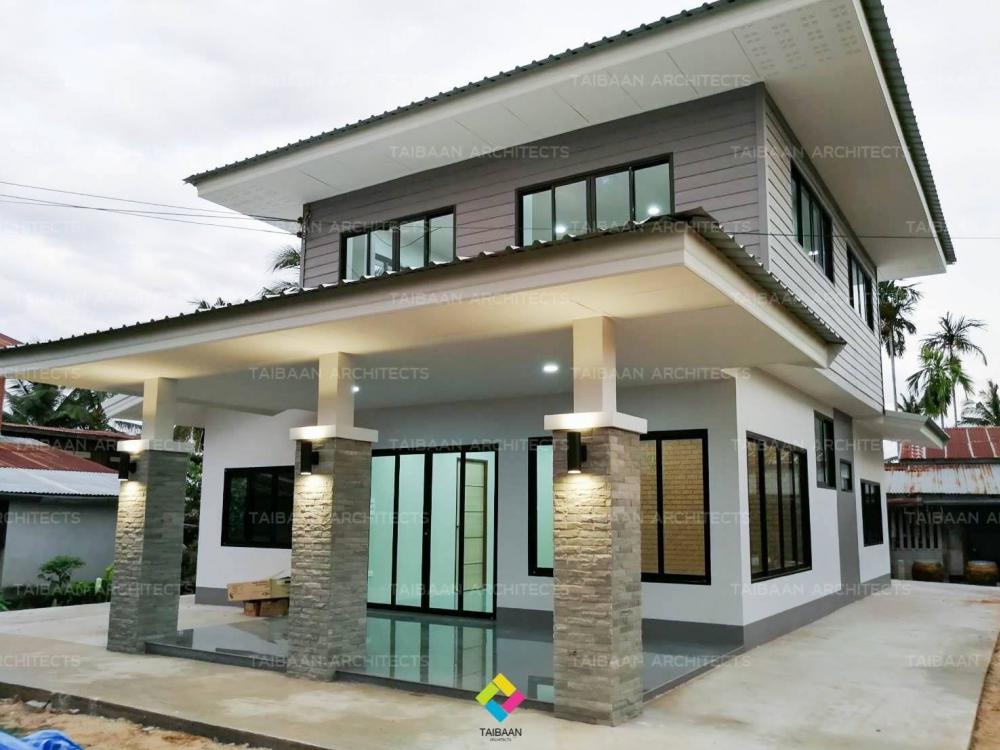 รีโนเวทบ้าน 2 ชั้น เหมือนได้บ้านใหม่ทั้งหลัง (เดิมด้านบนไม้, ด้านล่างปูน) งบประมาณ 890,000 บาท