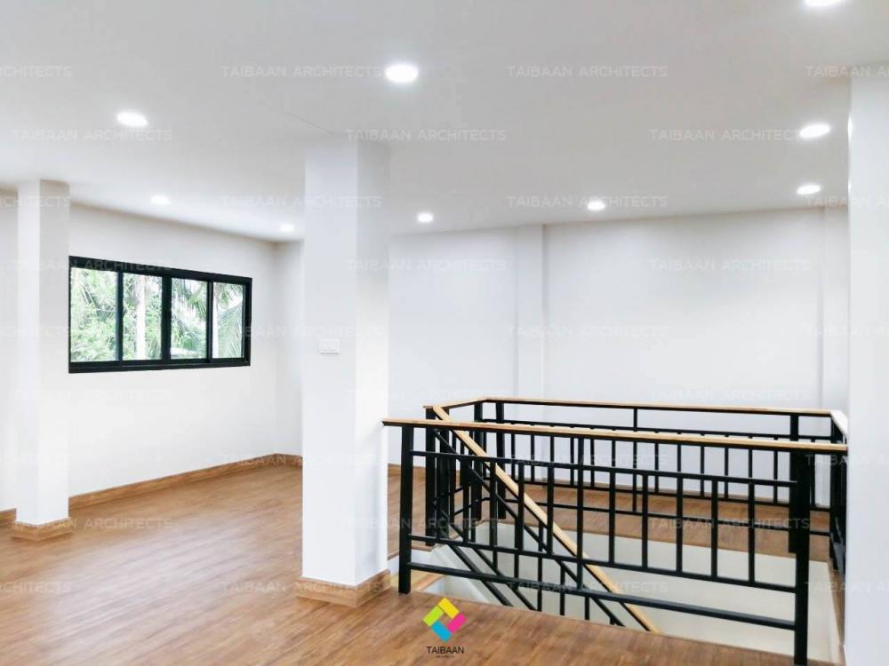 รีโนเวทบ้าน 2 ชั้น เหมือนได้บ้านใหม่ทั้งหลัง (เดิมด้านบนไม้, ด้านล่างปูน) งบประมาณ 890,000 บาท