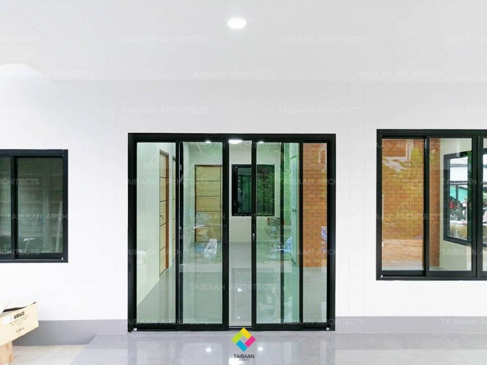 รีโนเวทบ้าน 2 ชั้น เหมือนได้บ้านใหม่ทั้งหลัง (เดิมด้านบนไม้, ด้านล่างปูน) งบประมาณ 890,000 บาท