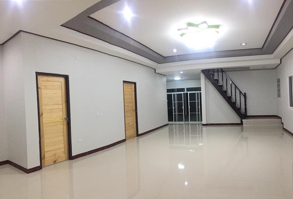 รีโนเวทบ้าน 2 ชั้น และต่อเติมบ้านเพิ่ม งบก่อสร้าง 850,000 บาท