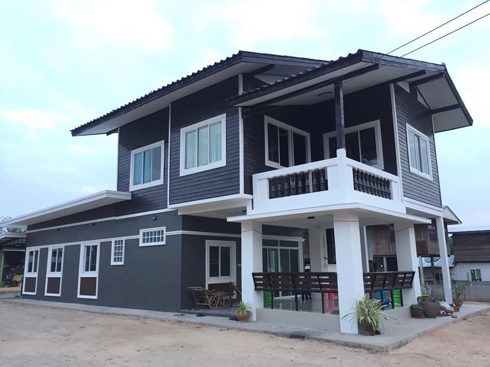 รีโนเวทบ้าน 2 ชั้น และต่อเติมบ้านเพิ่ม งบก่อสร้าง 850,000 บาท