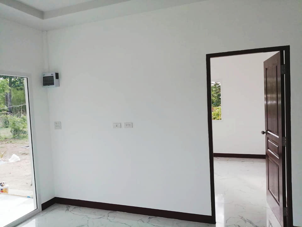 บ้านโมเดิร์น ใช้งบ 430,000 บาท (ไม่รวมสุขภัณฑ์ในห้องน้ำ)