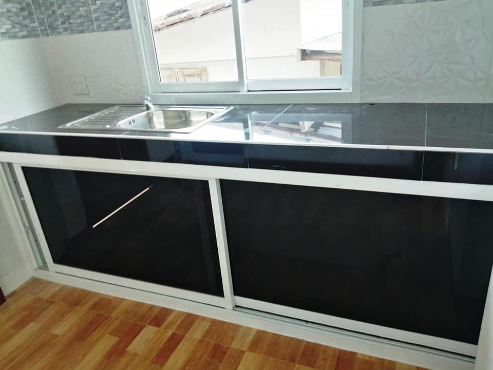 บ้านโมเดิร์น ใช้งบ 430,000 บาท (ไม่รวมสุขภัณฑ์ในห้องน้ำ)