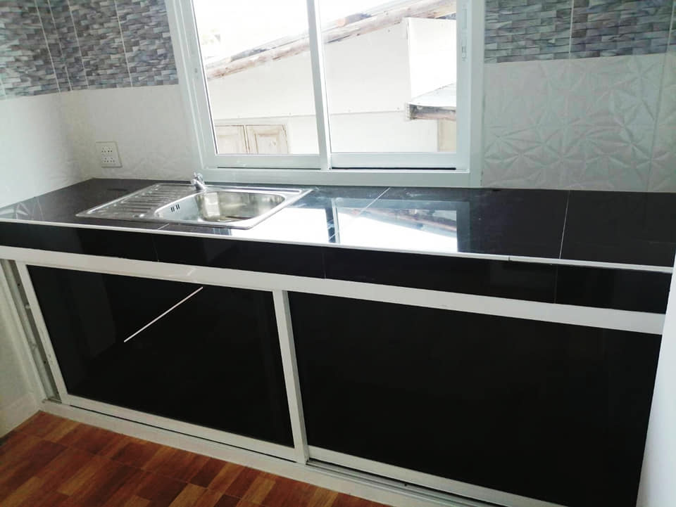 บ้านโมเดิร์น ใช้งบ 430,000 บาท (ไม่รวมสุขภัณฑ์ในห้องน้ำ)