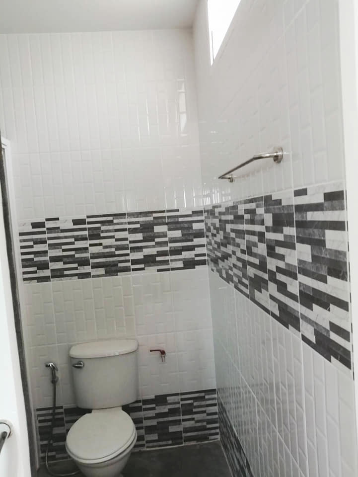 บ้านโมเดิร์น ใช้งบ 430,000 บาท (ไม่รวมสุขภัณฑ์ในห้องน้ำ)