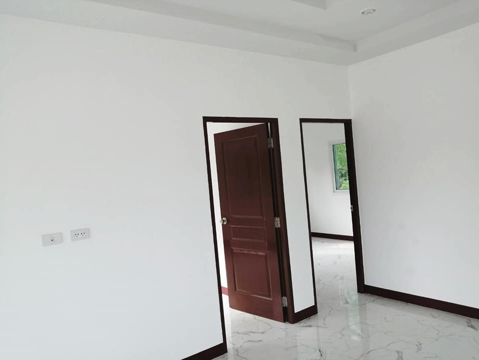 บ้านโมเดิร์น ใช้งบ 430,000 บาท (ไม่รวมสุขภัณฑ์ในห้องน้ำ)