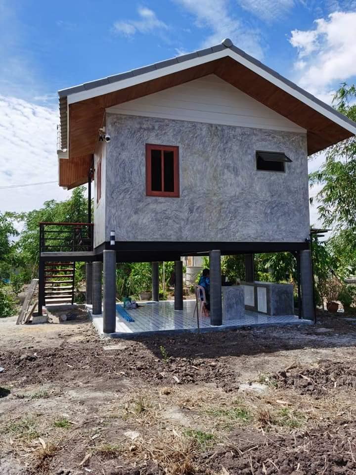 บ้านสวนสมัยใหม่ ขนาดเล็ก 2 ชั้น ใช้งบ 470,000 บาท