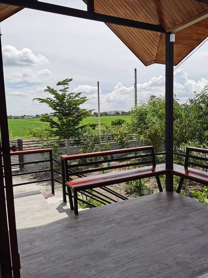 บ้านสวนสมัยใหม่ ขนาดเล็ก 2 ชั้น ใช้งบ 470,000 บาท