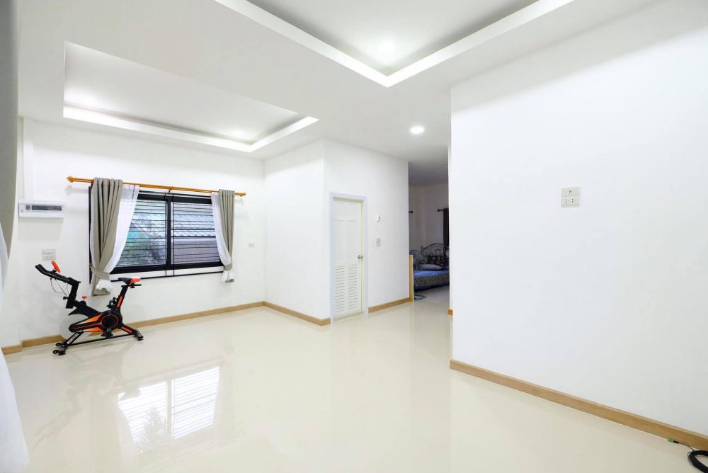 บ้านโมเดิร์น 2 ชั้น ขนาด 3 ห้องนอน 2 ห้องน้ำ 1 ห้องรับแขก 1 ห้องครัว