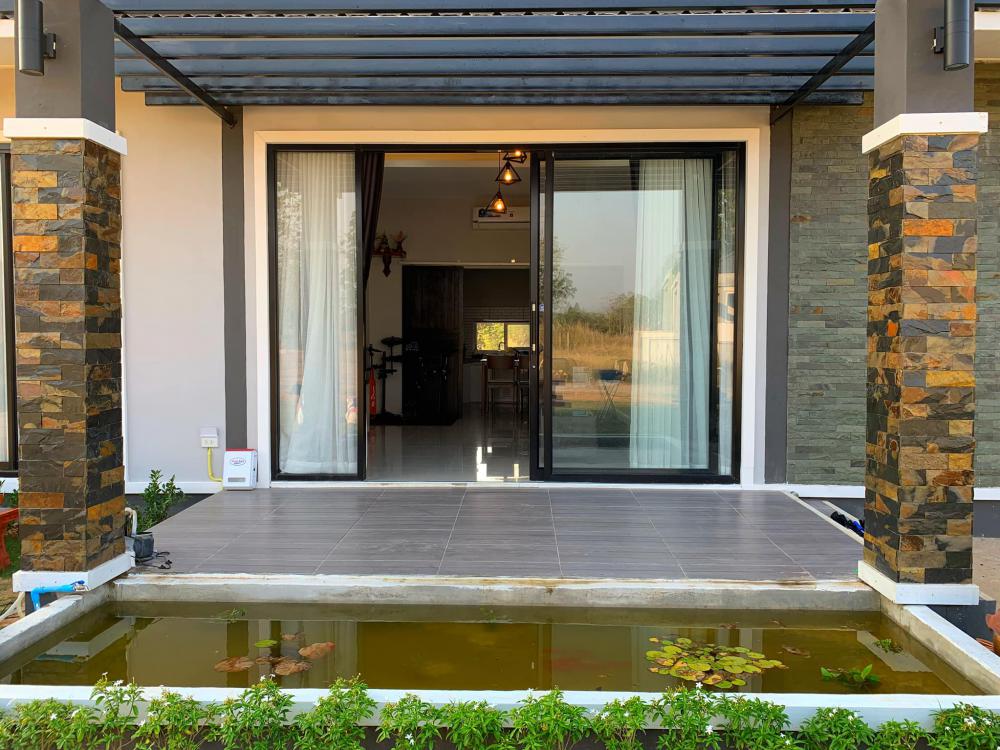 บ้านโมเดิร์นออกแบบตามเจ้าของบ้าน สวยและน่าอยู่มากๆ  สวยระดับบ้านหลักล้าน แต่เจ้าของใช้งบแค่ 5 แสนนิดๆ