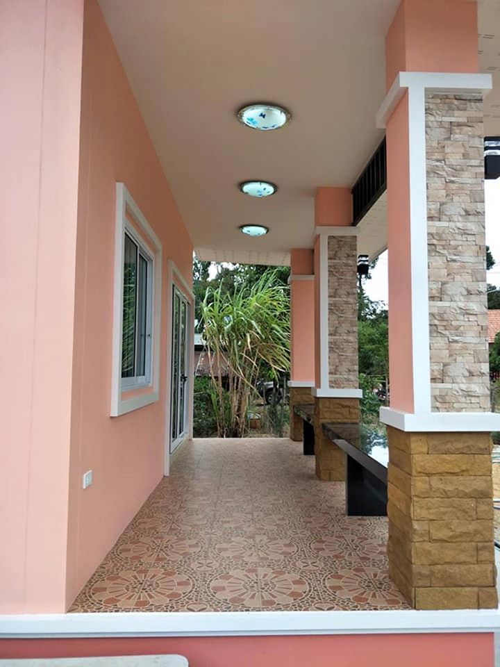 บ้านโมเดิร์นสีชมพู น่ารัก  งบ 720,000 บาท