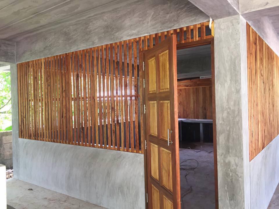 บ้านครึ่งปูนครึ่งไม้สวยมาก พื้นปูนสไตล์ลอฟท์ ดูเป็นไอเดีย