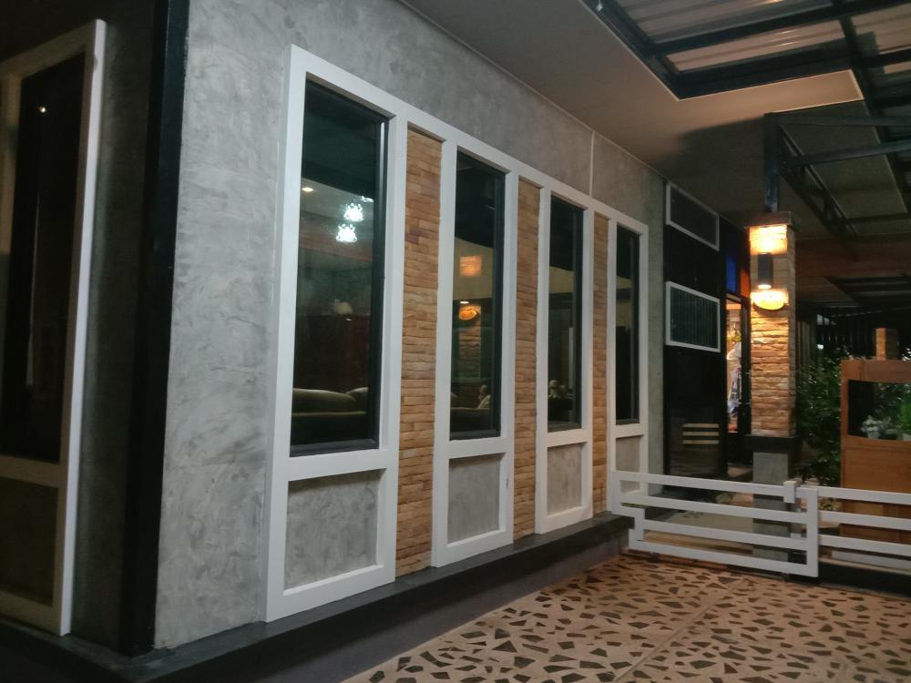 รีโนเวทบ้านหลังเล็กในสไตล์โมเดิร์น