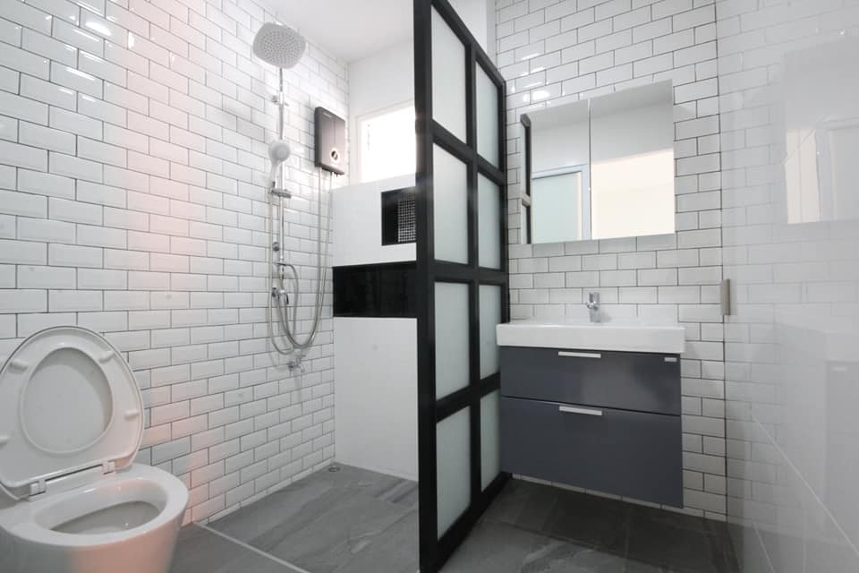 มาชมบ้านพักอาศัย ชั้นครึ่ง แนวโมเดิร์น 3 ห้องนอน 4 ห้องน้ำ 2 ที่จอดรถ ราคาประมาณ 3.10 ล้านบาท