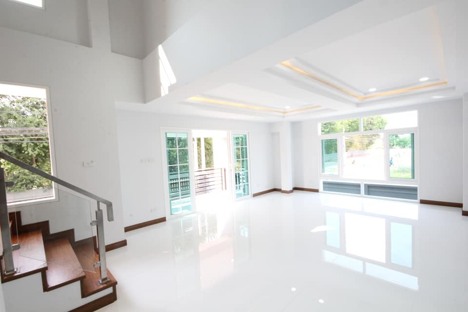 มาชมบ้านพักอาศัย ชั้นครึ่ง แนวโมเดิร์น 3 ห้องนอน 4 ห้องน้ำ 2 ที่จอดรถ ราคาประมาณ 3.10 ล้านบาท