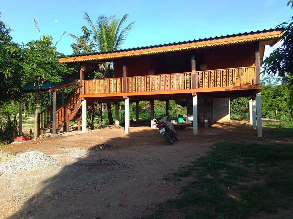 บ้านไม้ 2 ชั้น ชั้นล่างโถ่ง งบ 4 แสนพร้อมค่าช่าง