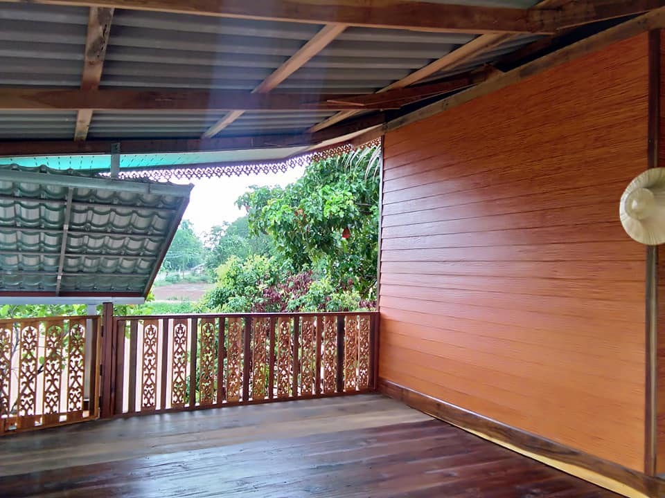 บ้านไม้ 2 ชั้น ชั้นล่างโถ่ง งบ 4 แสนพร้อมค่าช่าง