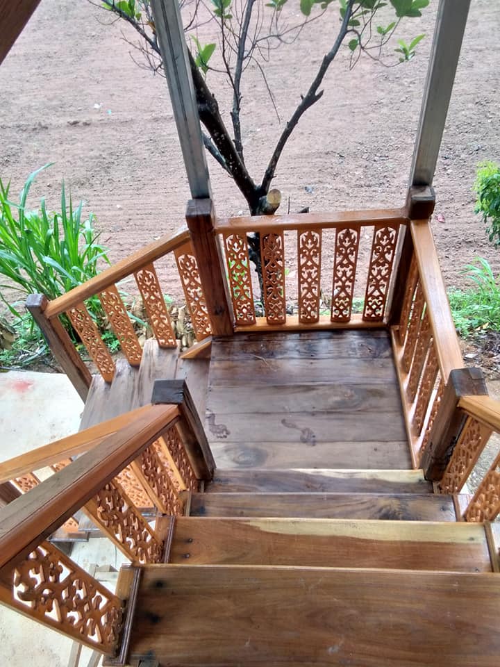 บ้านไม้ 2 ชั้น ชั้นล่างโถ่ง งบ 4 แสนพร้อมค่าช่าง