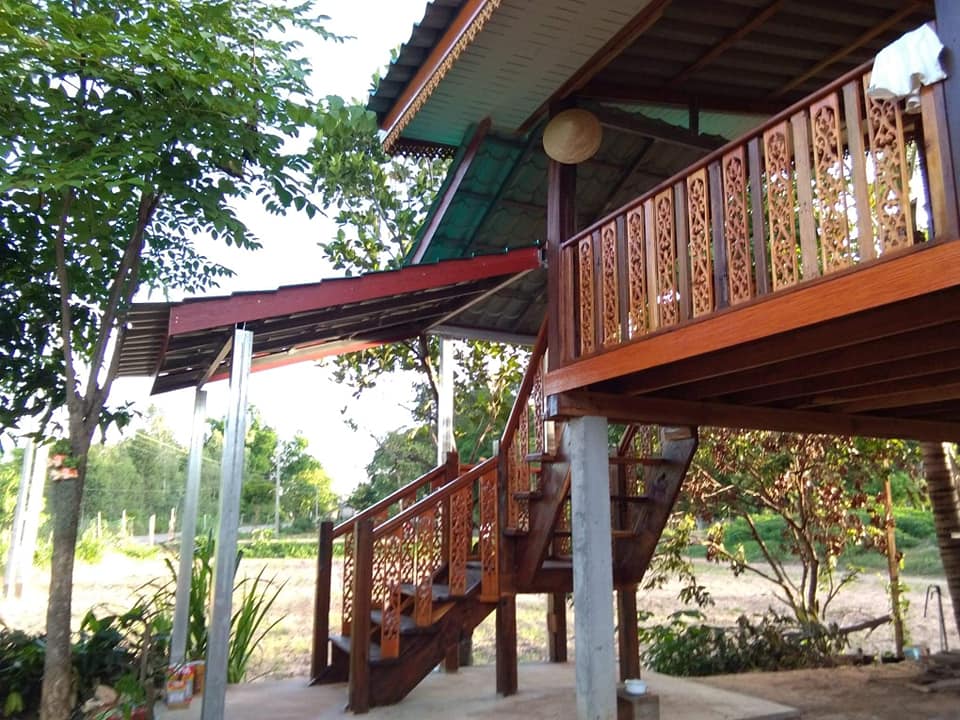 บ้านไม้ 2 ชั้น ชั้นล่างโถ่ง งบ 4 แสนพร้อมค่าช่าง