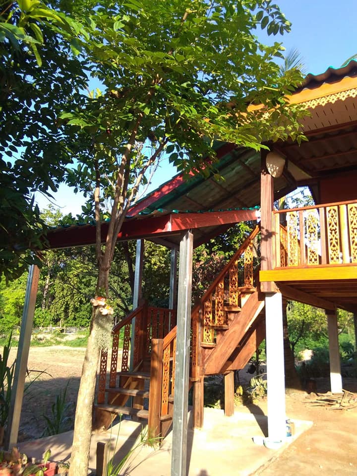 บ้านไม้ 2 ชั้น ชั้นล่างโถ่ง งบ 4 แสนพร้อมค่าช่าง