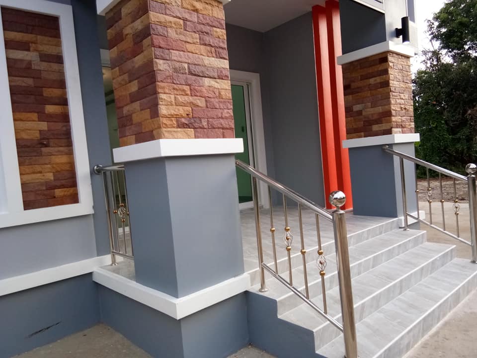 บ้าน 2 ชั้น ขนาด 3 ห้องนอน 2 ห้องน้ำ 1 ห้องโถง 1 ห้องครัว 1 ห้องเก็บของ งบก่อสร้าง 1.5 ล้านบาท