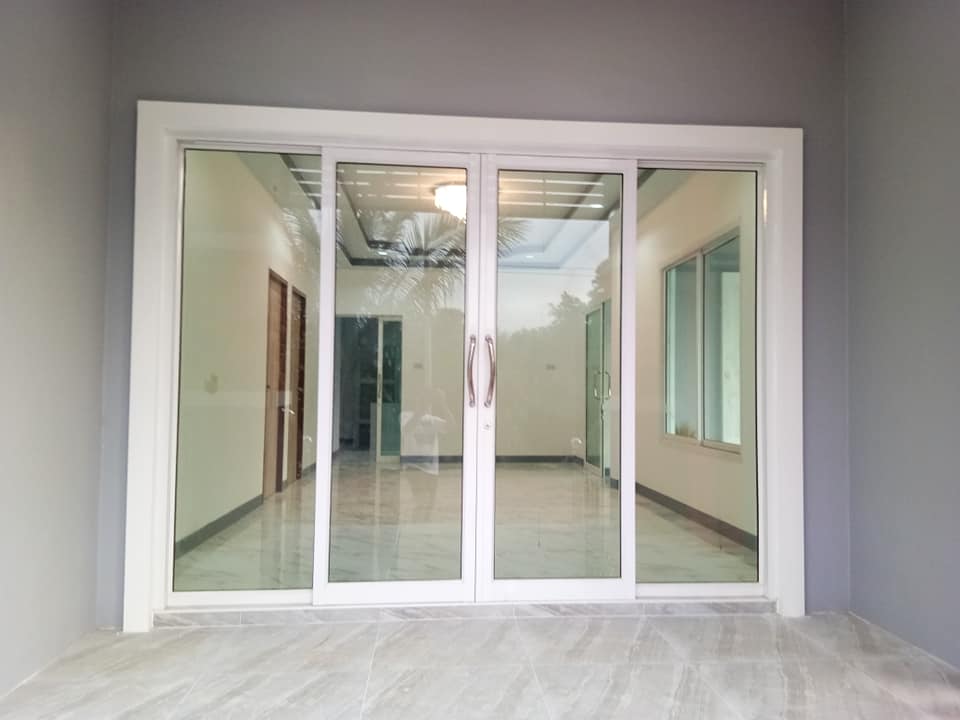 บ้าน 2 ชั้น ขนาด 3 ห้องนอน 2 ห้องน้ำ 1 ห้องโถง 1 ห้องครัว 1 ห้องเก็บของ งบก่อสร้าง 1.5 ล้านบาท