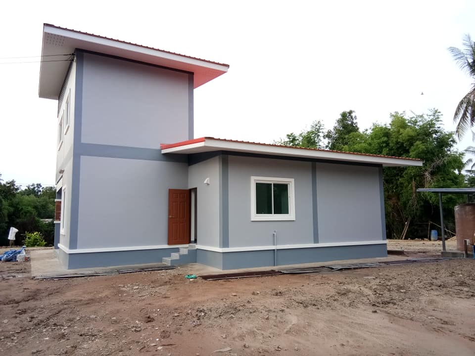 บ้าน 2 ชั้น ขนาด 3 ห้องนอน 2 ห้องน้ำ 1 ห้องโถง 1 ห้องครัว 1 ห้องเก็บของ งบก่อสร้าง 1.5 ล้านบาท