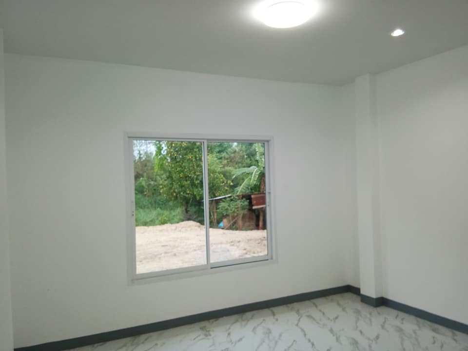 บ้าน 2 ชั้น ขนาด 3 ห้องนอน 2 ห้องน้ำ 1 ห้องโถง 1 ห้องครัว 1 ห้องเก็บของ งบก่อสร้าง 1.5 ล้านบาท