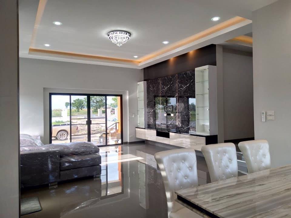 บ้านพักอาศัย 1 ชั้น แนวโมเดิร์นทรอปิกครอล งบก่อสร้าง 2.6 ล้าน