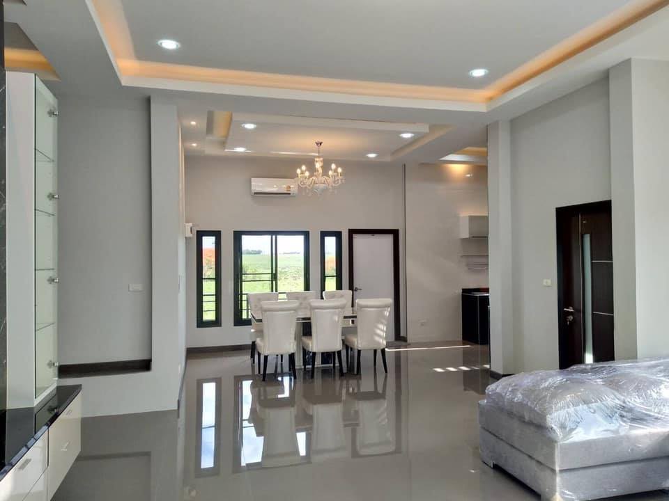 บ้านพักอาศัย 1 ชั้น แนวโมเดิร์นทรอปิกครอล งบก่อสร้าง 2.6 ล้าน