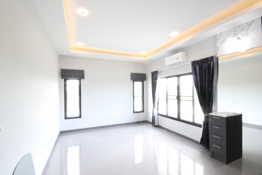 บ้านพักอาศัย 1 ชั้น แนวโมเดิร์นทรอปิกครอล งบก่อสร้าง 2.6 ล้าน