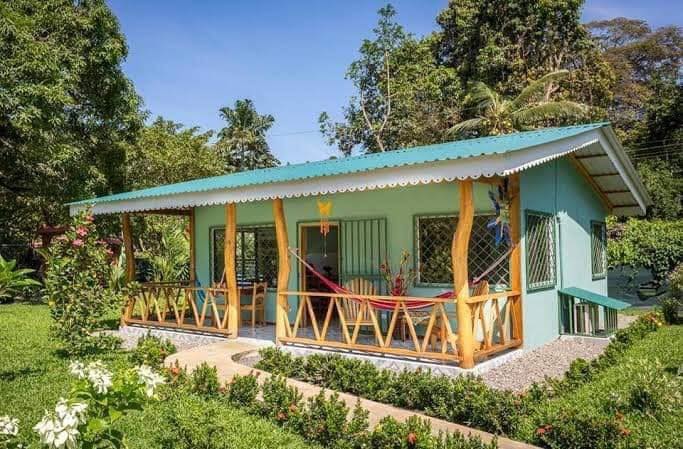 ดูเป็นไอเดีย แบบบ้านหลังเล็กสำหรับคนงบน้อย