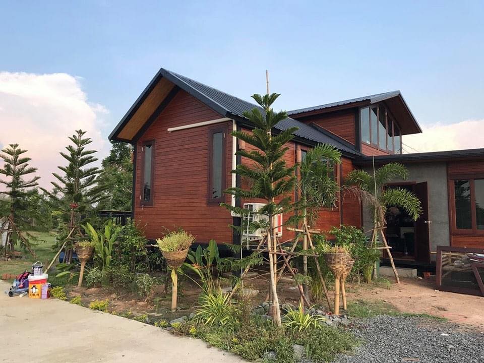 บ้านไม้ชั้นครึ่ง สไตล์ Nordic สูงโปร่ง น็อคดาวน์โครงเหล็ก บ้านพักอาศัย พร้อมร้านกาแฟ