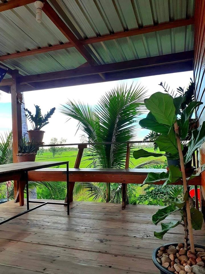 บ้านไม้ ใช้งบ 57,000 บาท สีสันสดใส น่าอยู่