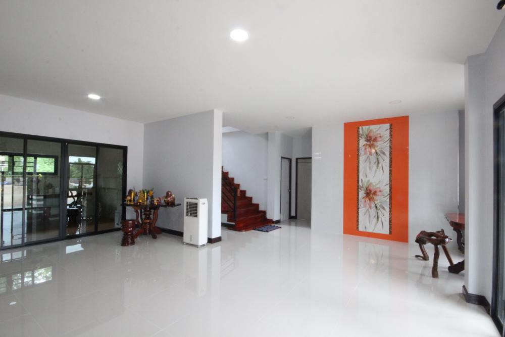 บ้านพักอาศัย 2 ชั้น แนวโมเดิร์นทรอลปิกครอล ราคา 3.40 ล้านบาท