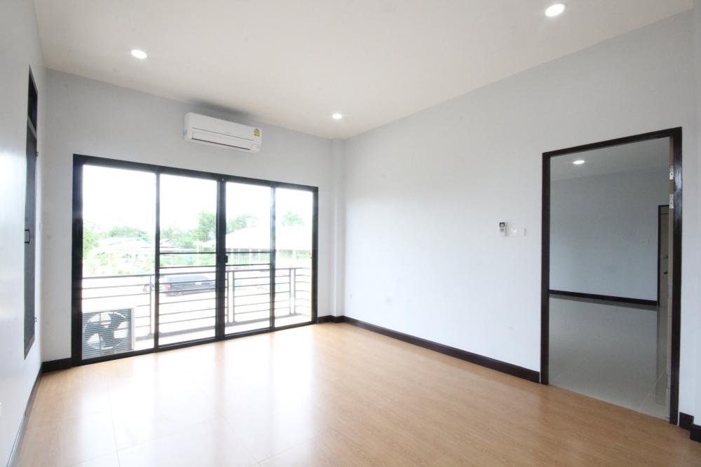 บ้านพักอาศัย 2 ชั้น แนวโมเดิร์นทรอลปิกครอล ราคา 3.40 ล้านบาท