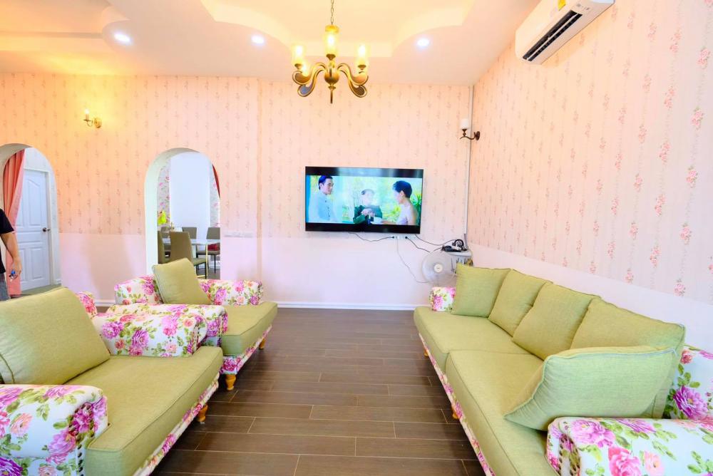 บ้านพักอาศัยสวยมากๆ ขนาด 3 ห้องนอน 2 ห้องน้ำ 1 ห้องรับแขก 1 ห้องแต่งตัว 1 ห้องพักผ่อน 1 ห้องครัว