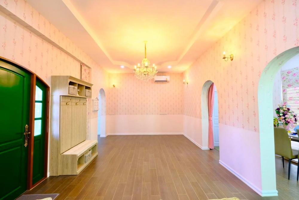 บ้านพักอาศัยสวยมากๆ ขนาด 3 ห้องนอน 2 ห้องน้ำ 1 ห้องรับแขก 1 ห้องแต่งตัว 1 ห้องพักผ่อน 1 ห้องครัว