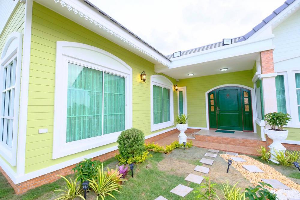 บ้านพักอาศัยสวยมากๆ ขนาด 3 ห้องนอน 2 ห้องน้ำ 1 ห้องรับแขก 1 ห้องแต่งตัว 1 ห้องพักผ่อน 1 ห้องครัว