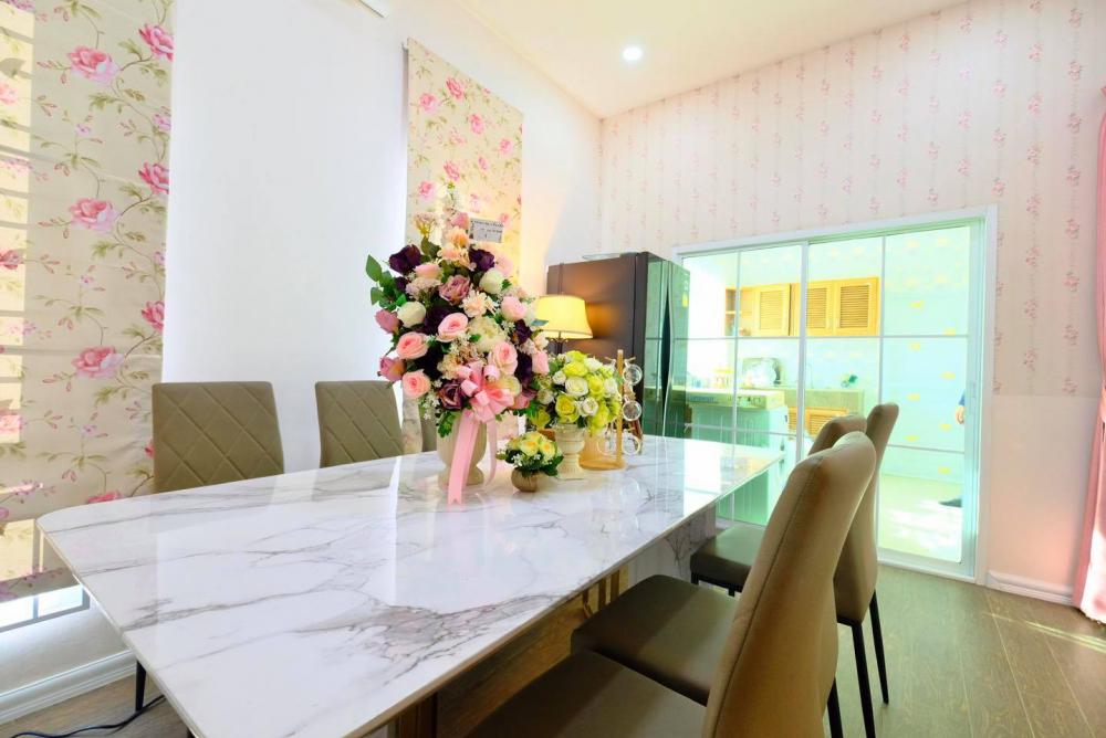 บ้านพักอาศัยสวยมากๆ ขนาด 3 ห้องนอน 2 ห้องน้ำ 1 ห้องรับแขก 1 ห้องแต่งตัว 1 ห้องพักผ่อน 1 ห้องครัว