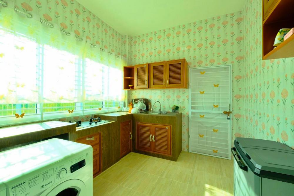 บ้านพักอาศัยสวยมากๆ ขนาด 3 ห้องนอน 2 ห้องน้ำ 1 ห้องรับแขก 1 ห้องแต่งตัว 1 ห้องพักผ่อน 1 ห้องครัว