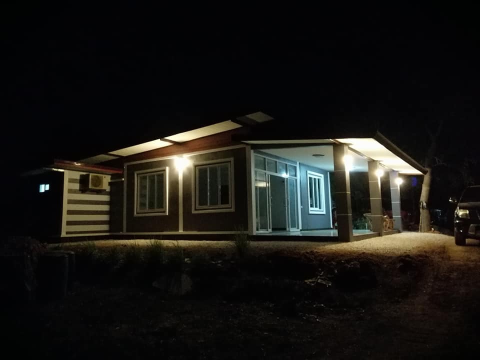 บ้านโมเดิร์น 2​ ห้องนอน​ 1​ ห้องน้ำ​ 1​ ห้องครัว​  1 ห้องนั่งเล่น งบก่อสร้าง 385,000 บาท สวยเกินราคา