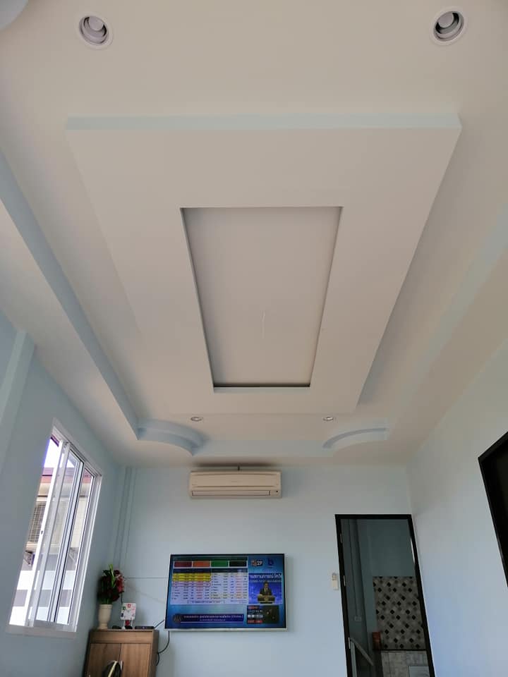 บ้านโมเดิร์น 2​ ห้องนอน​ 1​ ห้องน้ำ​ 1​ ห้องครัว​  1 ห้องนั่งเล่น งบก่อสร้าง 385,000 บาท สวยเกินราคา